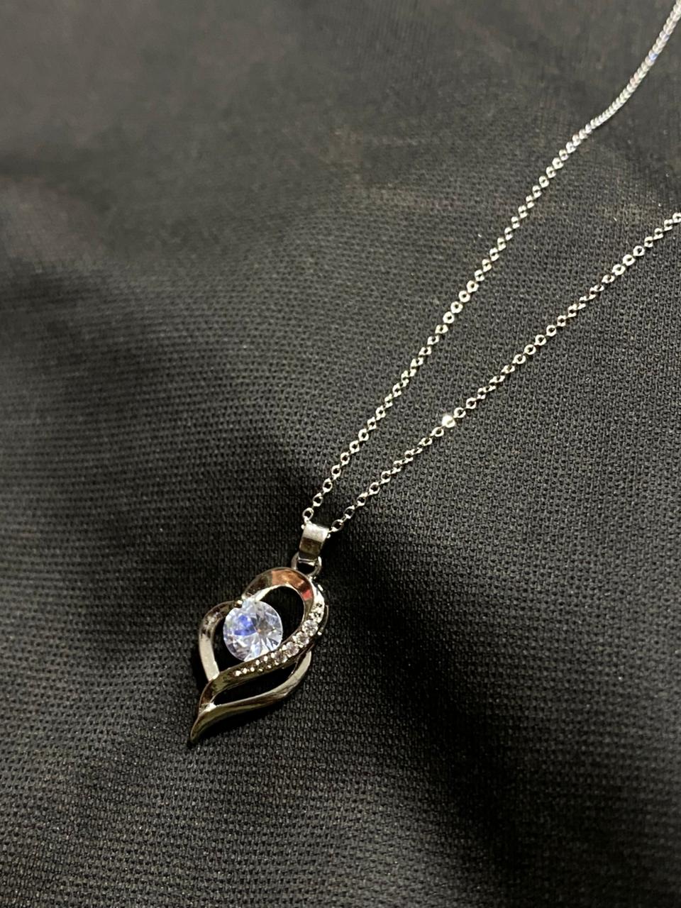 Waterproof Anti-Tarnish Stainless Steel Necklace with Purple Crystal Pendant – Elegant Daily Wear Jewelry for Women