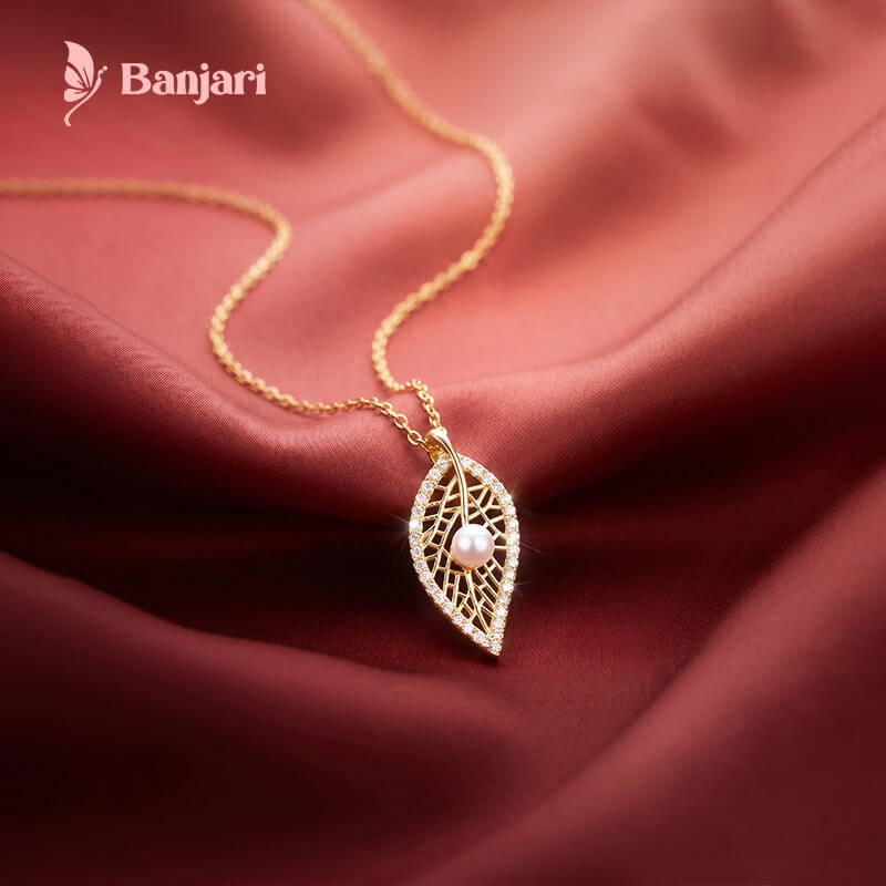 Filigree Golden Leaf & Pearl Drop Necklace