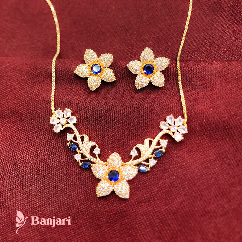 Garden of Elegance: 1 Carat Zircon Floral Locket Set
