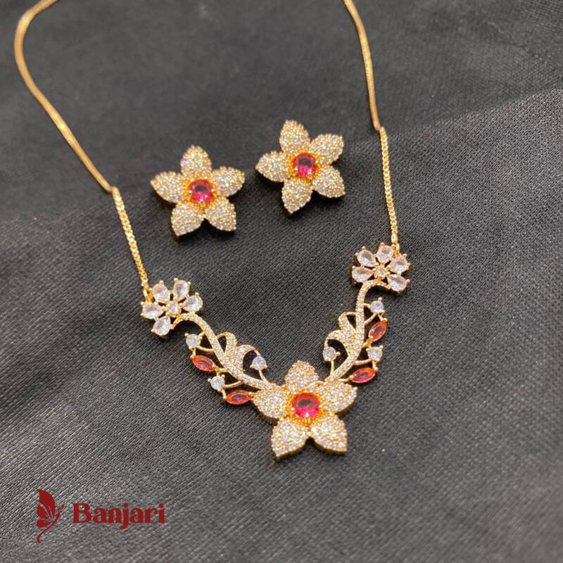 Garden of Elegance: 1 Carat Zircon Floral Locket Set